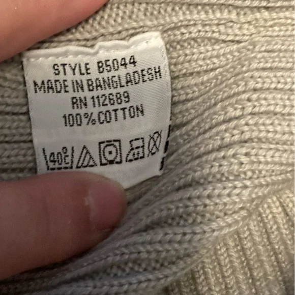 👚(bundle 4 items w/👚for $16) Gray zip up sweater by BKE - Picture 11 of 11